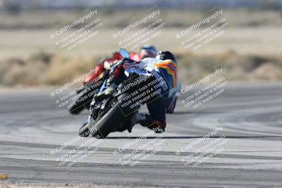 media/Jan-15-2026-Racers Edge (Thu) [[dfebeb70ab]]/3-B Group/Session 4 (Turn 5)/